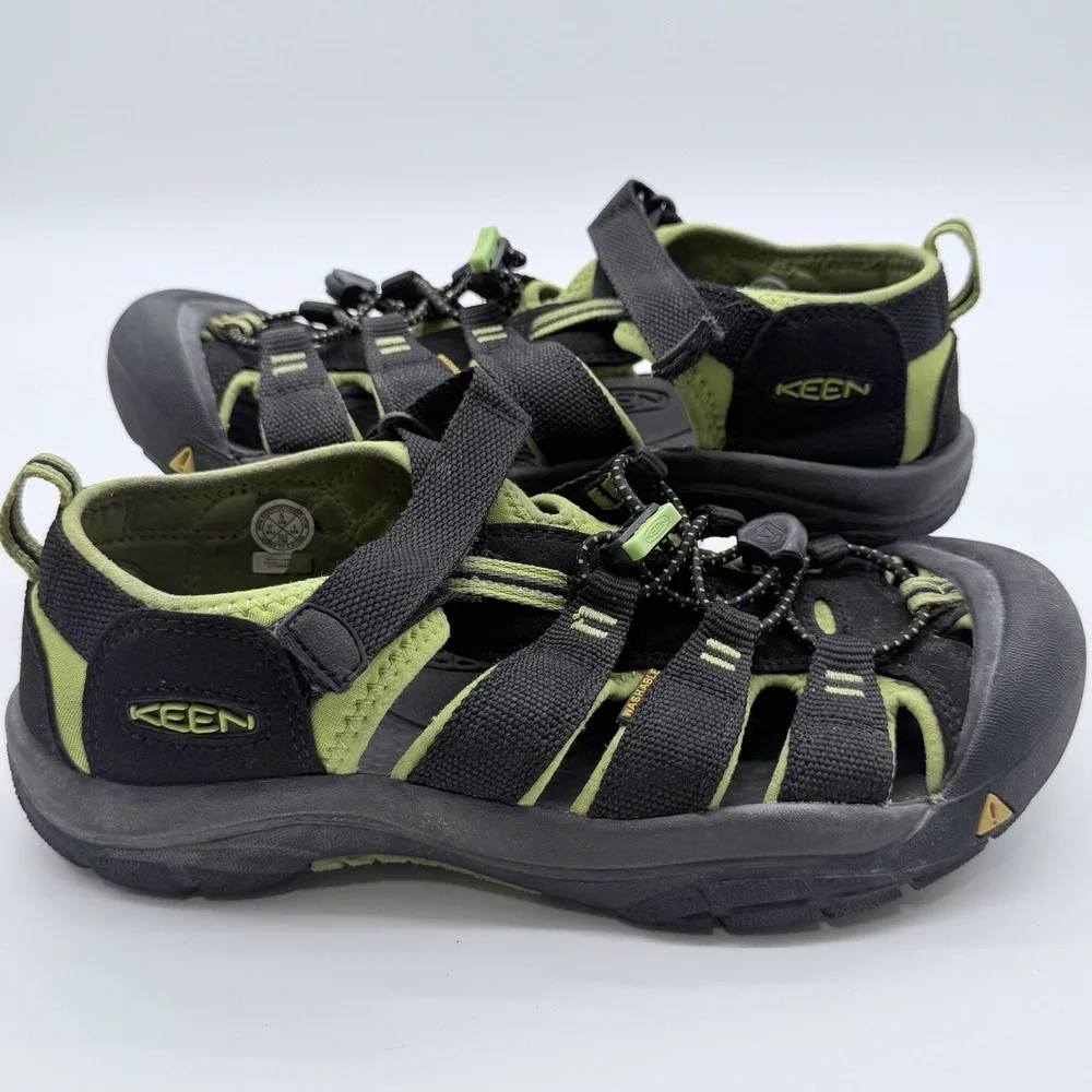 Keen Newport H2 Sandals Boys Sz 5 Black  Green Quick Dry Waterproof & Washable
